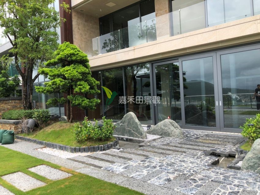 別墅花園設(shè)計夏季如何驅(qū)蚊蟲？